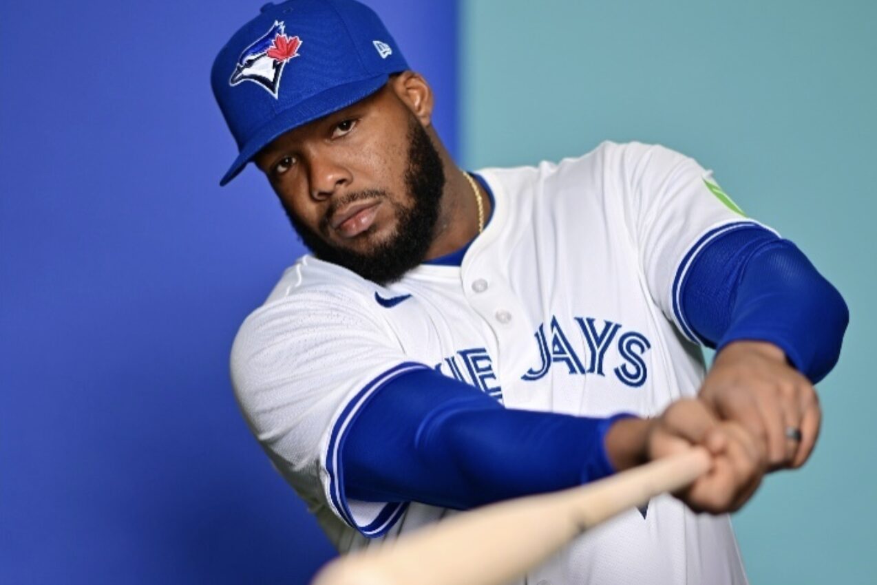 カナダ,本拠地,ブルージェイズ,なぜ,MLB