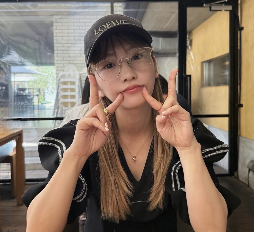 ピースで笑顔の川栄李奈,子供,性別